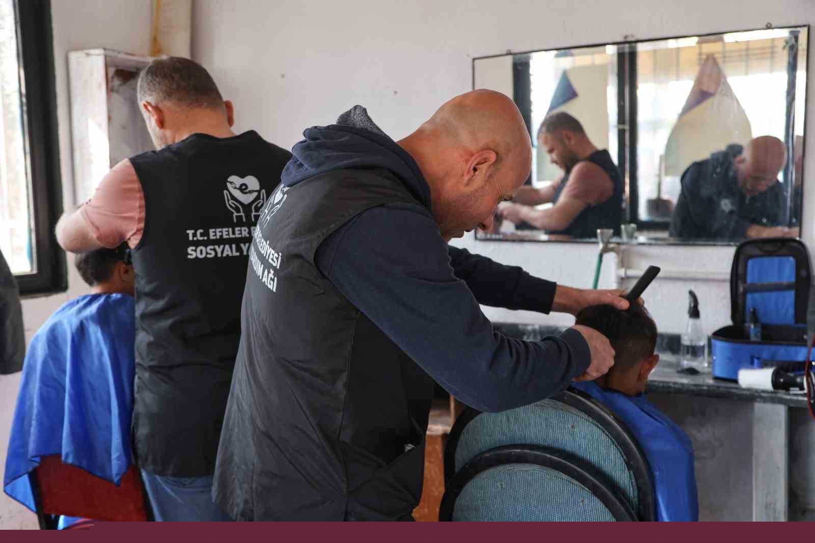 Efeler’de Ramazan dayanışması zirve yaptı
