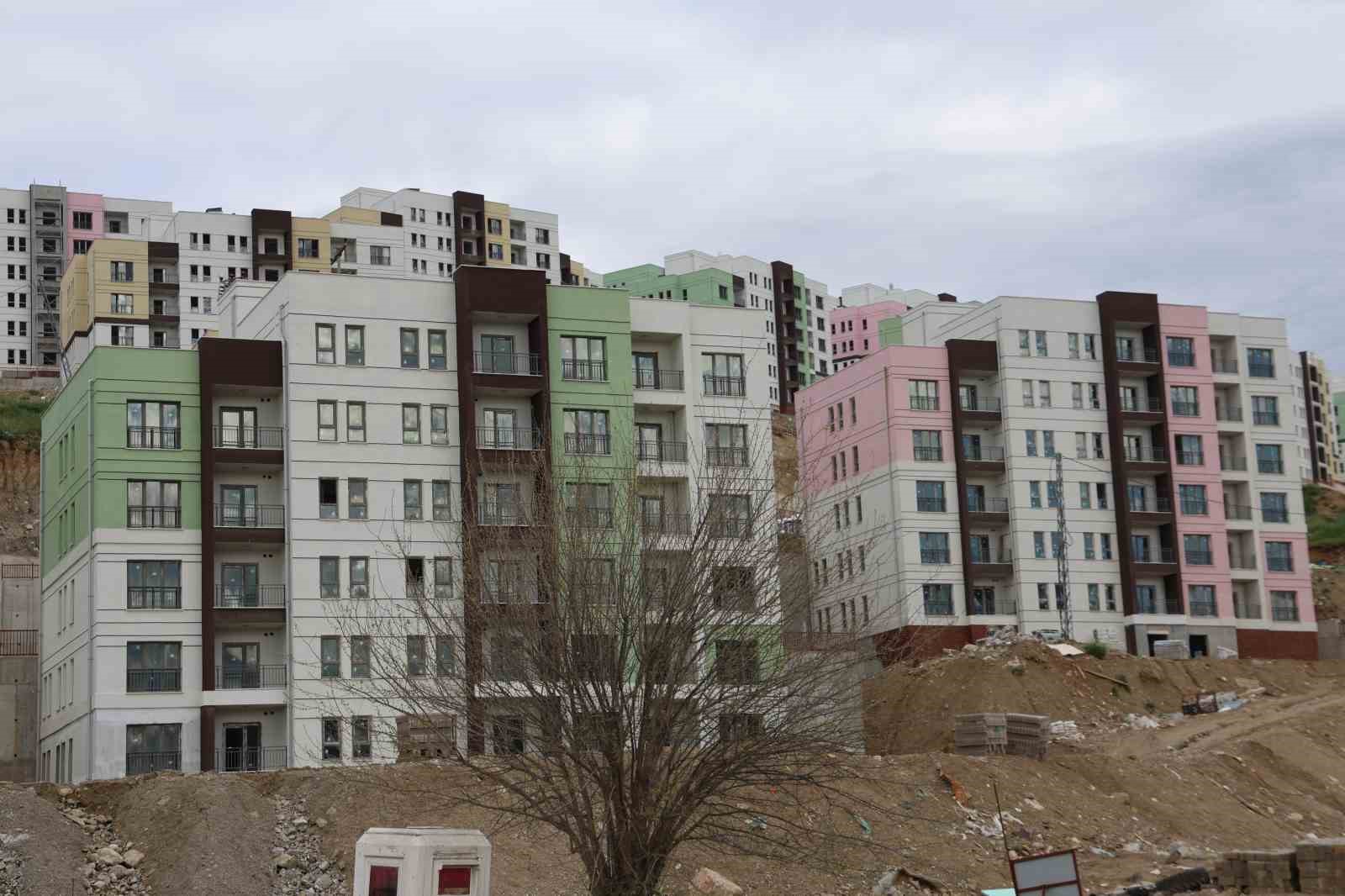 Efeler’de yeni yaşam alanı şekilleniyor
