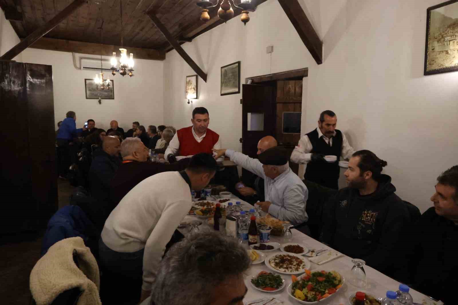 Efes’in 7 katı büyüklüğündeki Anavarza ile Kozan turizm sezonuna hazırlanıyor
