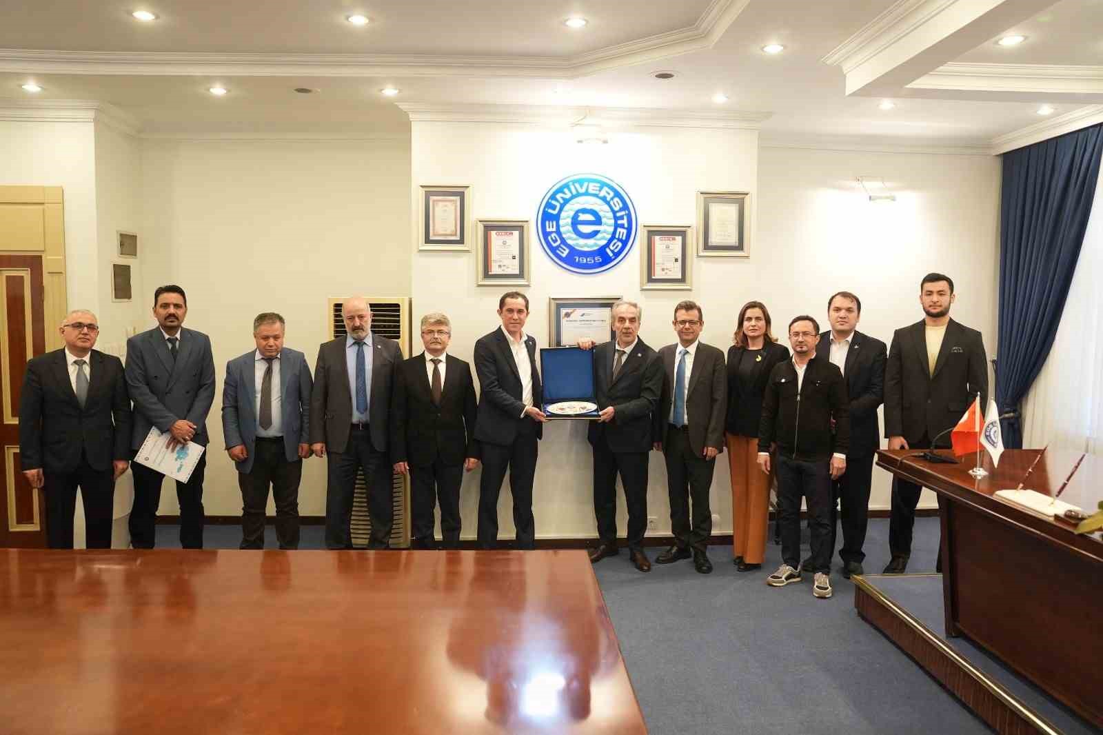 Ege Üniversitesi Özbekistan ile olan iş birliklerini güçlendiriyor
