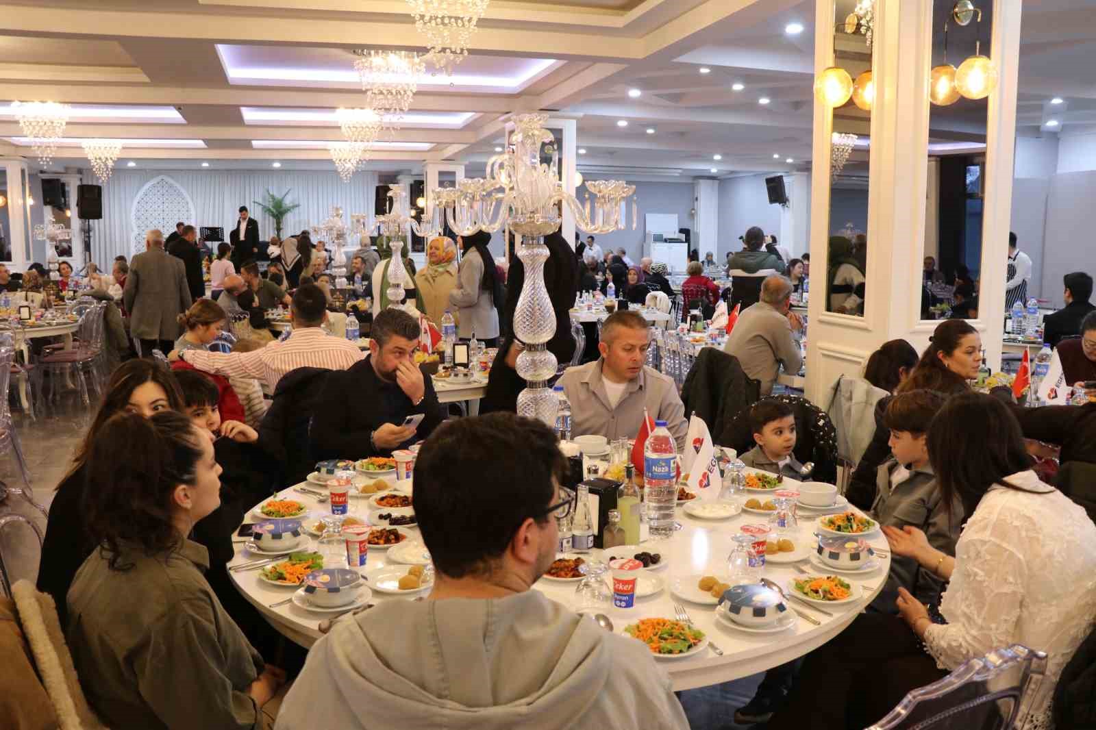 Egekent Hastanesi ailesi iftar sofrasında buluştu
