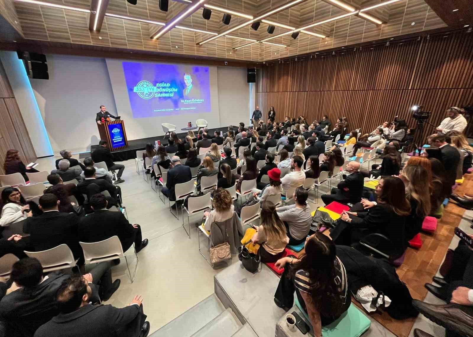 EGİAD ’Dönüşüm Sahnesi’ ile iş dünyasının liderlerini İzmir’de buluşturdu
