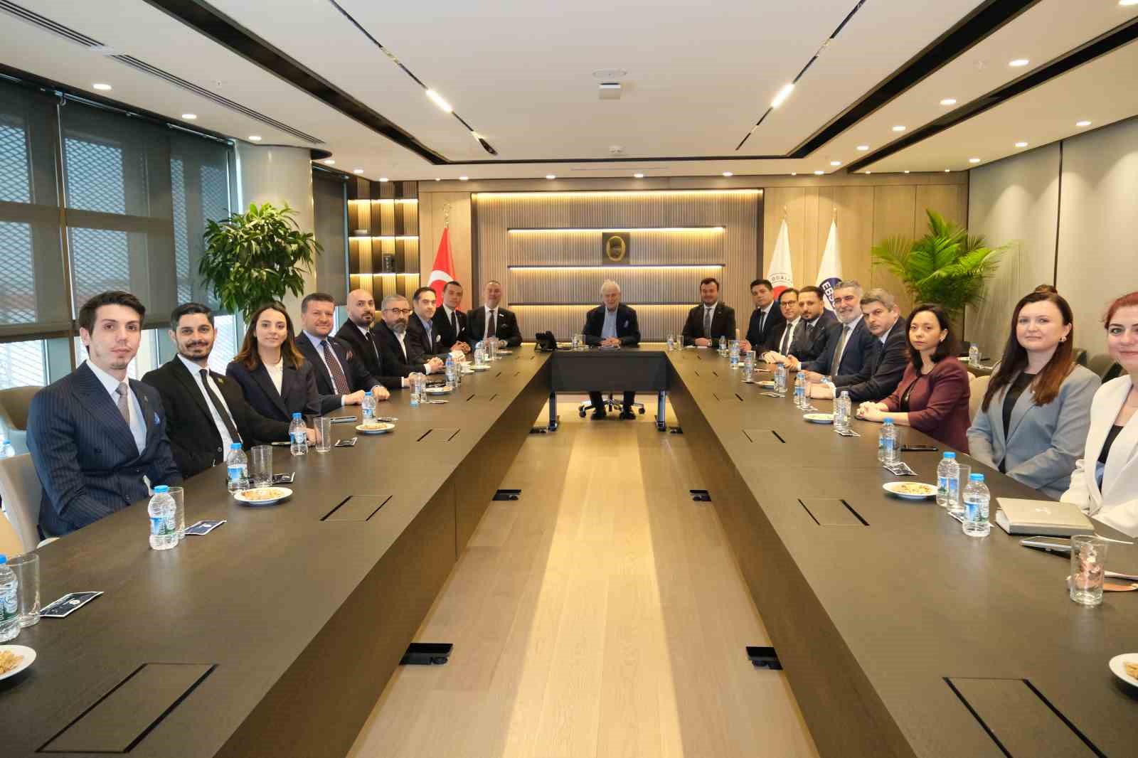 EGİAD, TÜRKONFED bünyesindeki GİAD’ları İzmir’de ağırladı
EGİAD, TÜRKONFED bünyesindeki GİAD’ları İzmir’de ağırladı