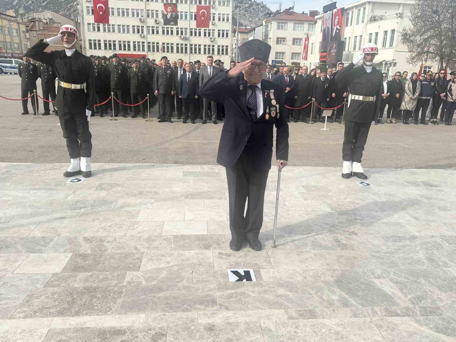 Eğirdir’de Çanakkale Zaferi gururla kutlandı, şehitler dualarla anıldı
