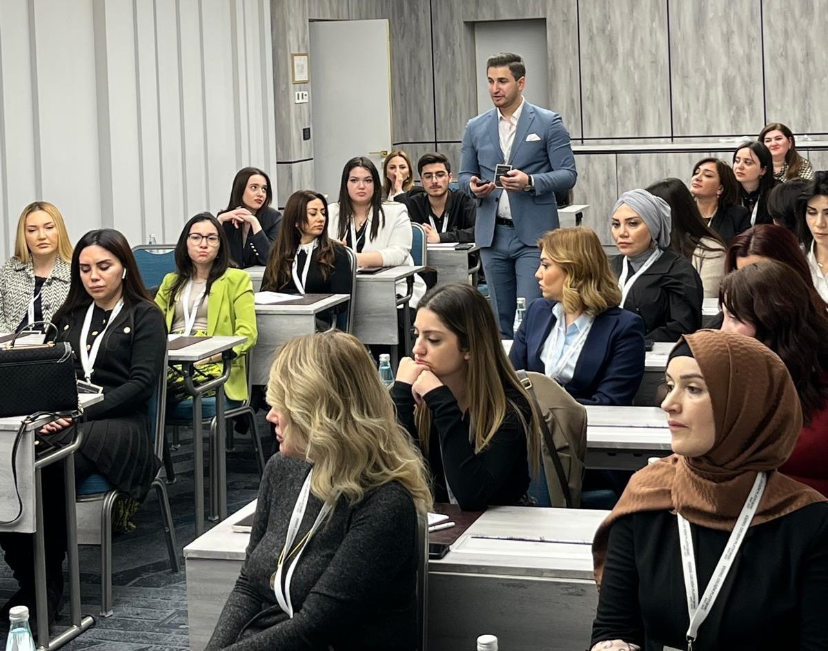 Eğitim Bilimci Paşayev’in Bakü’deki ‘Beden Dili ve Etkili İletişim’ semineri yoğun ilgi gördü
Eğitim Bilimci Paşayev’in Bakü’deki ‘Beden Dili ve Etkili İletişim’ semineri yoğun ilgi gördü