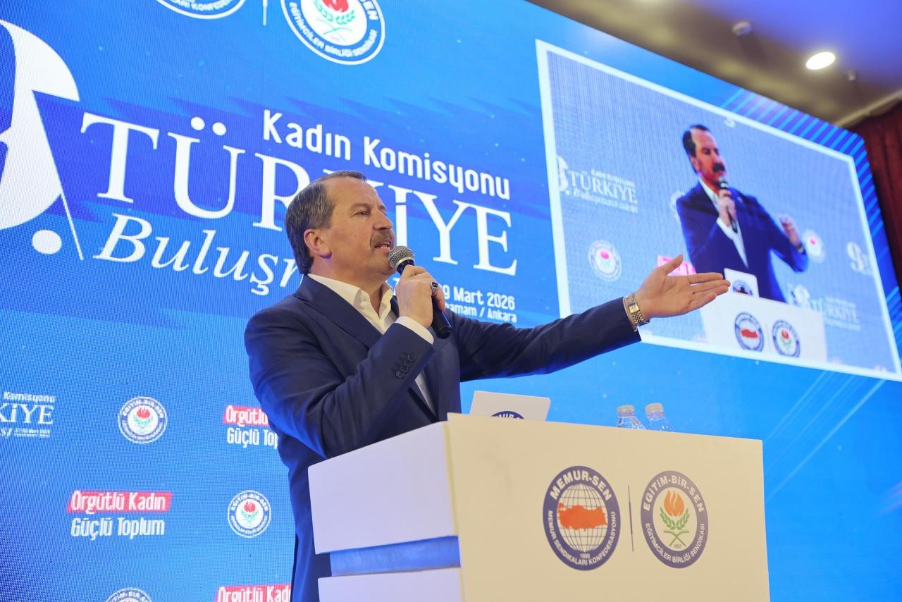 Eğitim-Bir-Sen’li 1000 sendikacı kadın lider, Türkiye buluşmasında bir araya geldi
