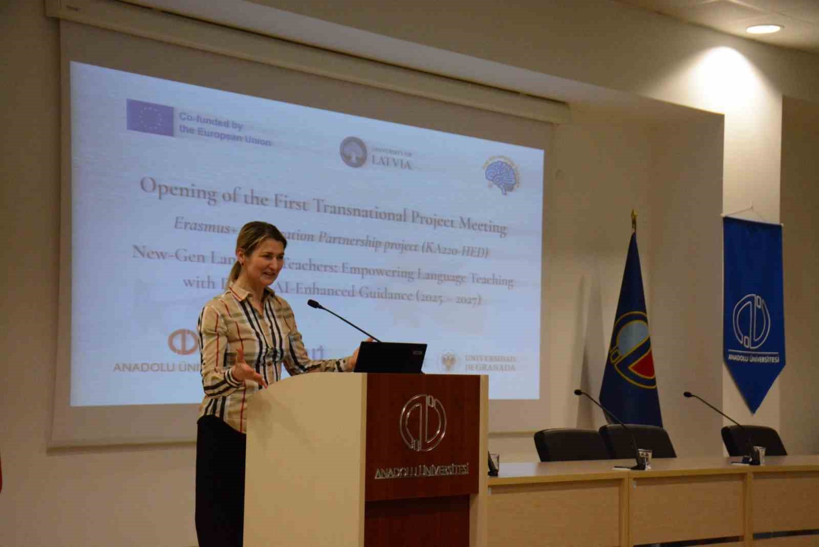 Eğitim Fakültesi’nde yapay zekâ destekli öğretmen eğitimi projesi başlatıldı
