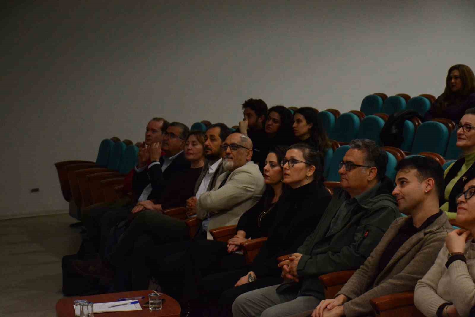 Eğitim Fakültesi’nde yapay zekâ destekli öğretmen eğitimi projesi başlatıldı
