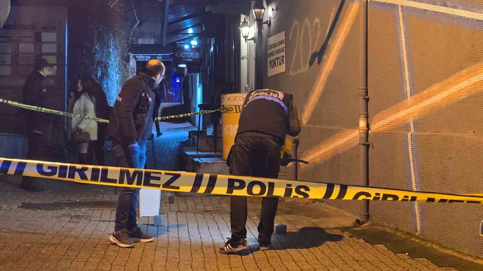 Eğlence mekanına silahlı saldırı: 2 yaralı
