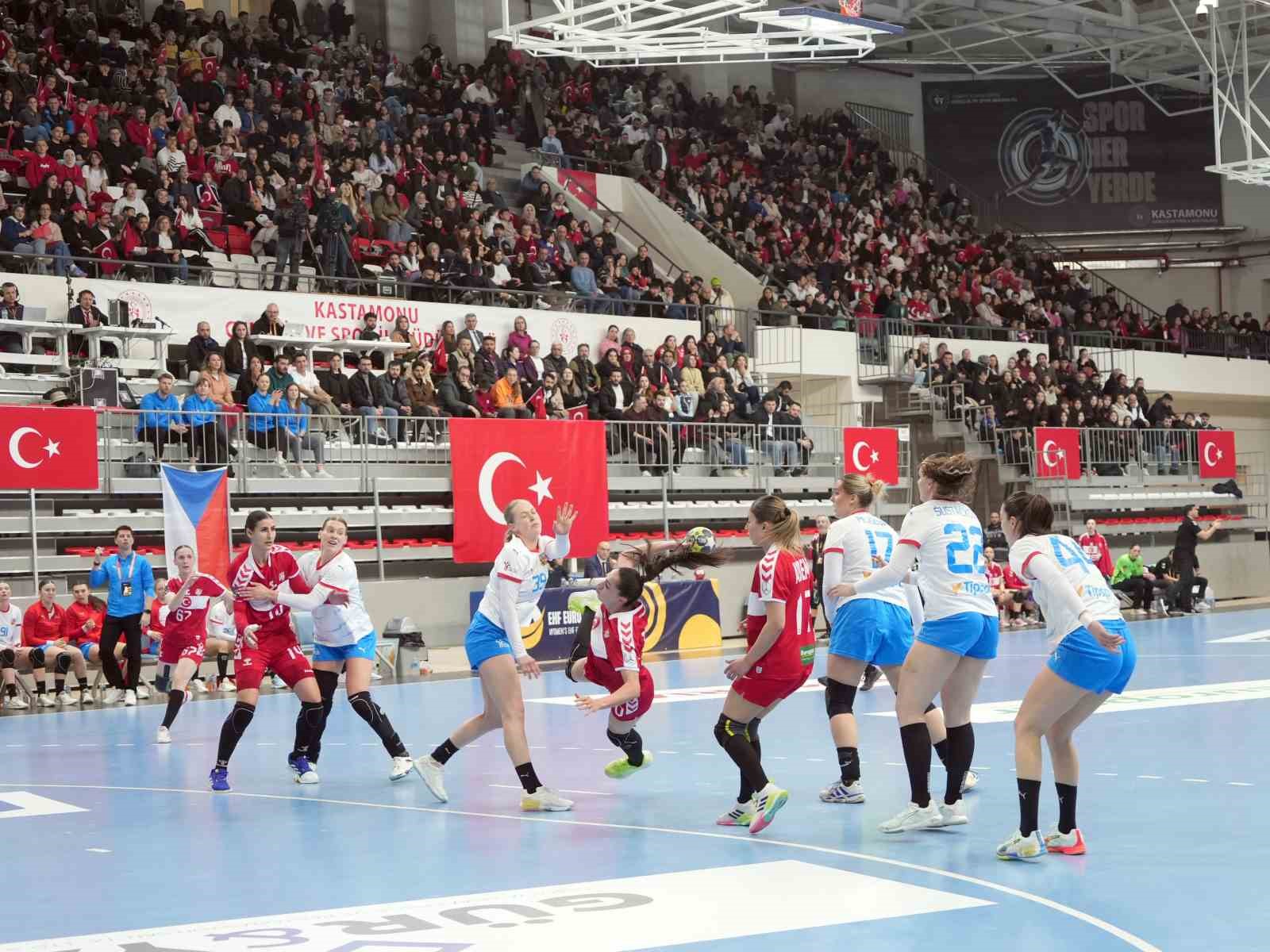 EHF EURO Cup: Türkiye: 26- Çekya: 34
EHF EURO Cup: Türkiye: 26- Çekya: 34