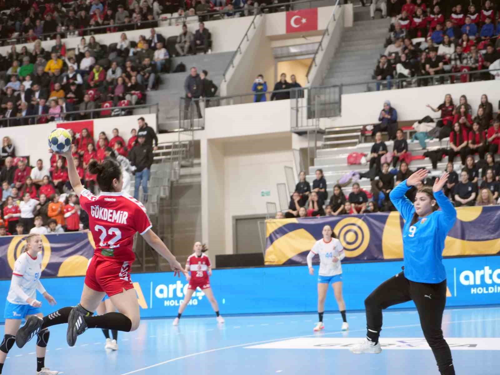 EHF EURO Cup: Türkiye: 26- Çekya: 34
EHF EURO Cup: Türkiye: 26- Çekya: 34