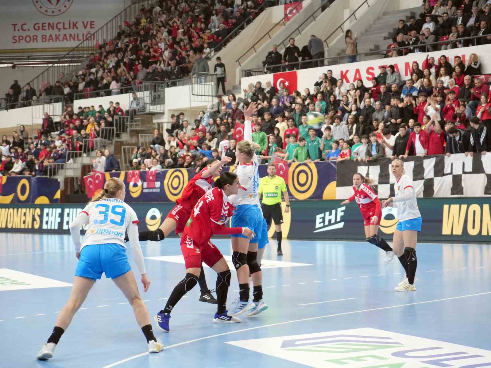 EHF EURO Cup: Türkiye: 26- Çekya: 34
EHF EURO Cup: Türkiye: 26- Çekya: 34