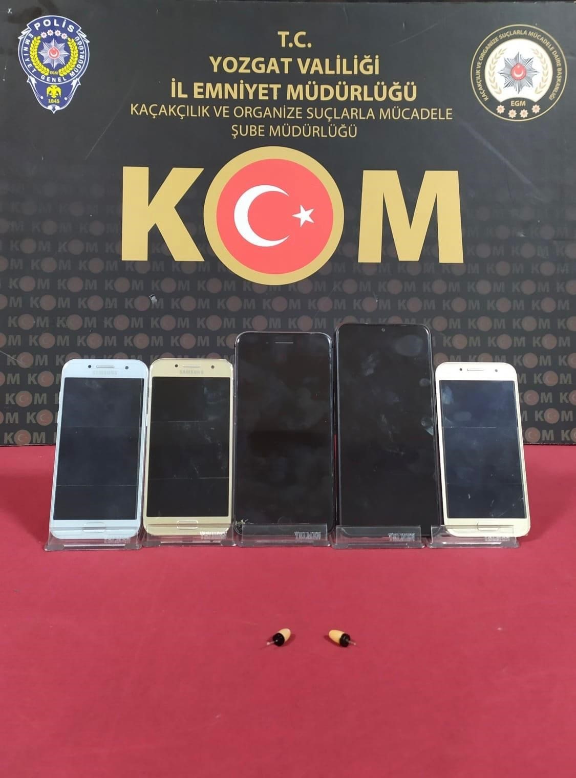 Ehliyet sınavında usulsüzlük yapan 4 şüpheli yakalandı
