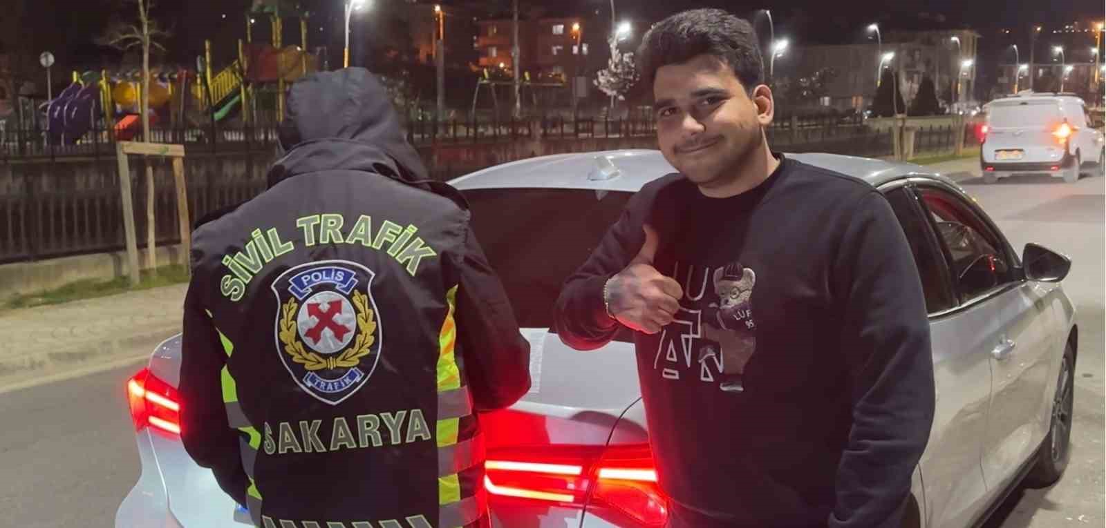Ehliyetsiz yakalandı, 200 bin lira ceza yedi: "Benim aracım o kadar etmiyor" diyerek sitem etti
