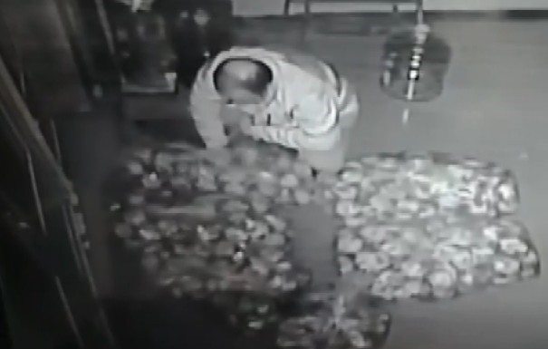 Ekmekte çirkin oyun
