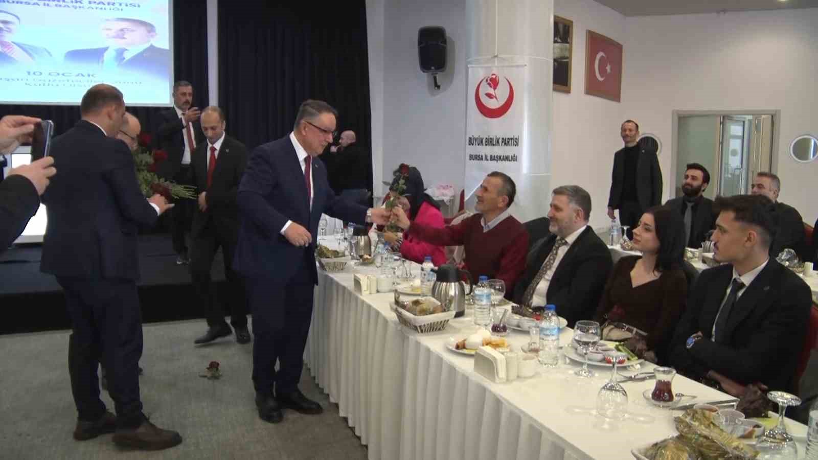 Ekrem Alfatlı: "Asgari ücret enflasyonu tetikleyen bir etken değildir"
