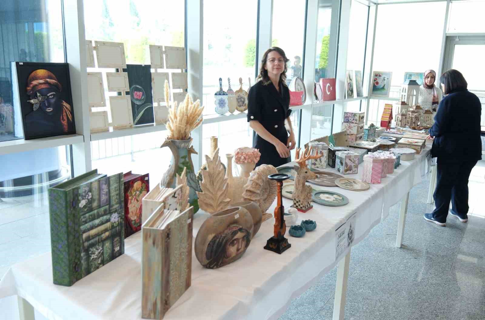 El emeği ürünler Afrika’da açılacak su kuyusuna umut oldu
