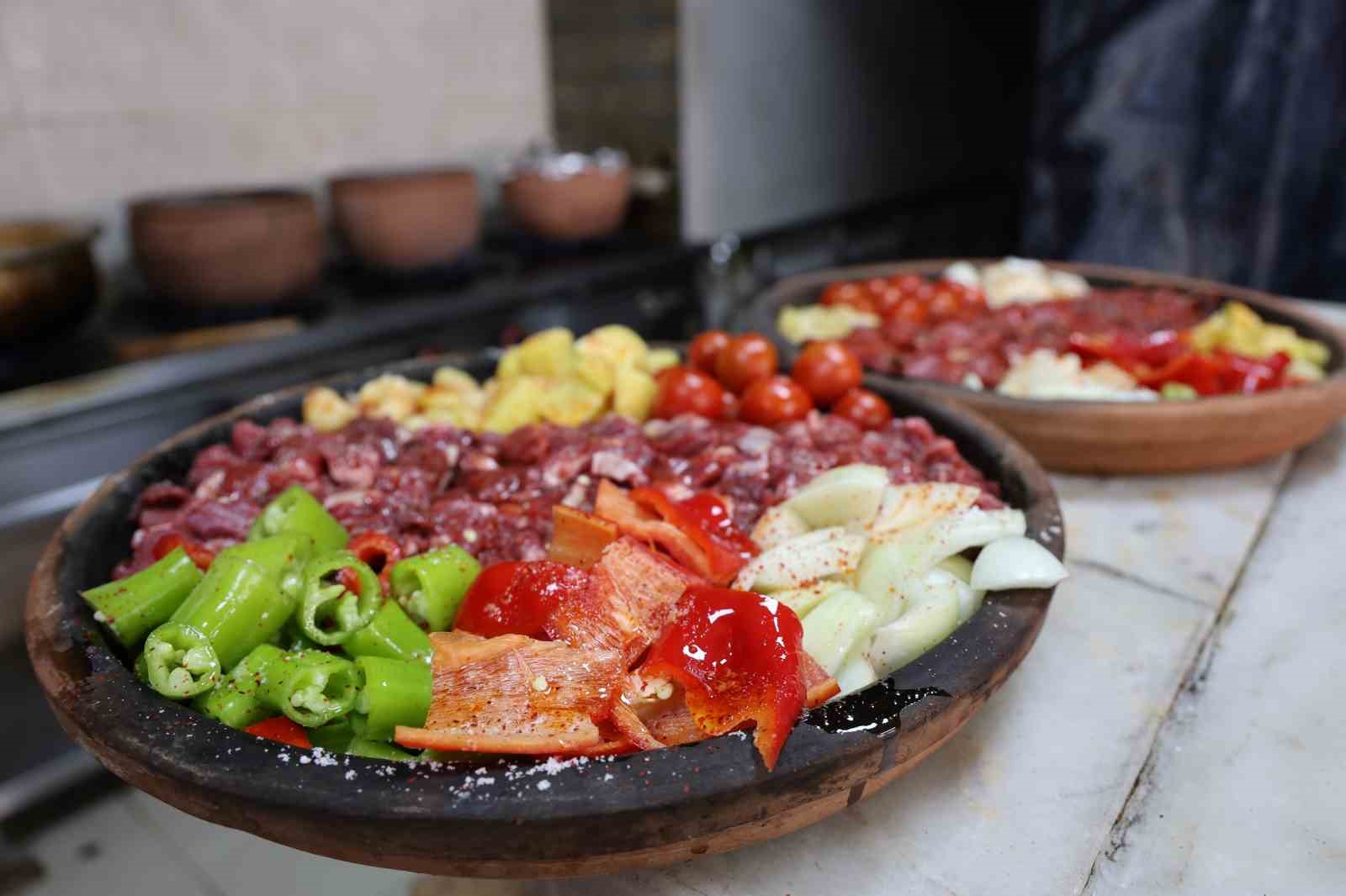 Elazığ fırınlarında Ramazan yoğunluğu beş katına çıktı
