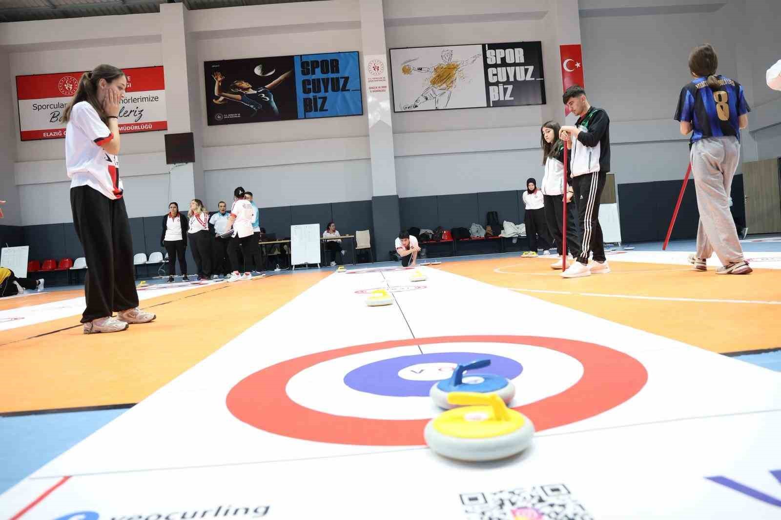 Elazığ, Floor Curling gençler grup müsabakalarına ev sahipliği yaptı
