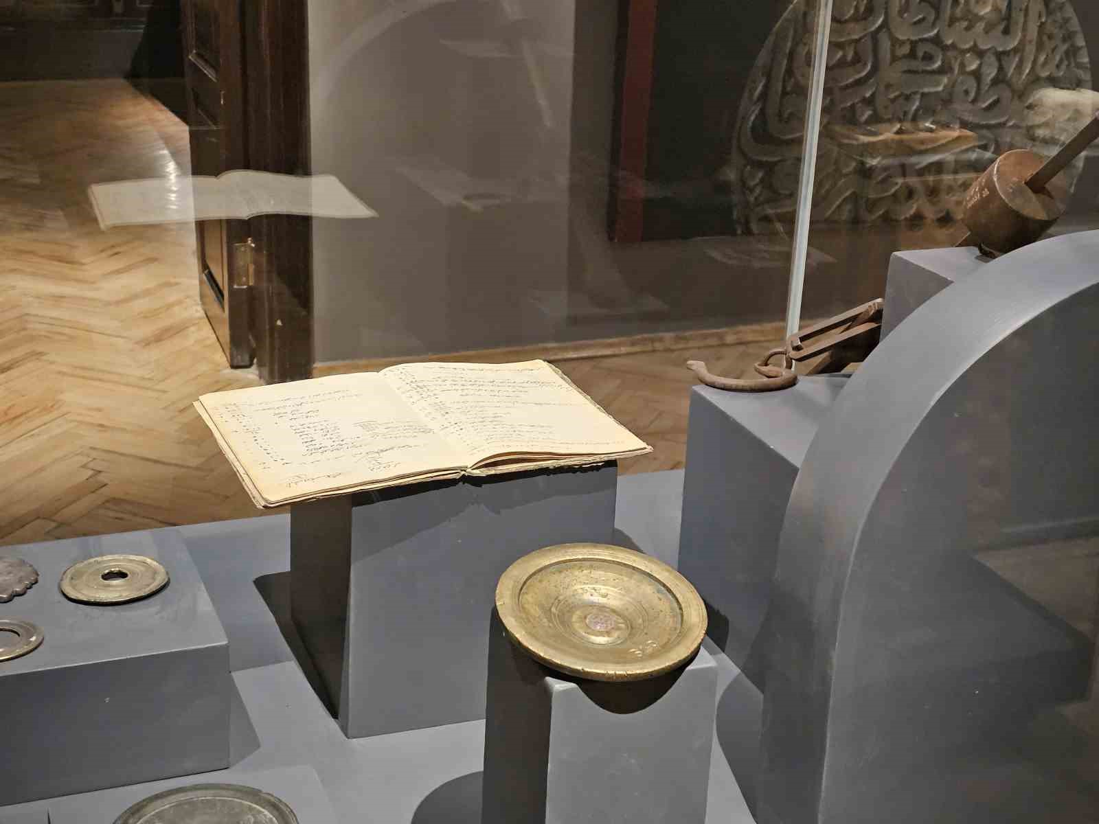 Elazığ sergilenen Osmanlı dönemi veresiye defteri geçmişe ışık tutuyor
