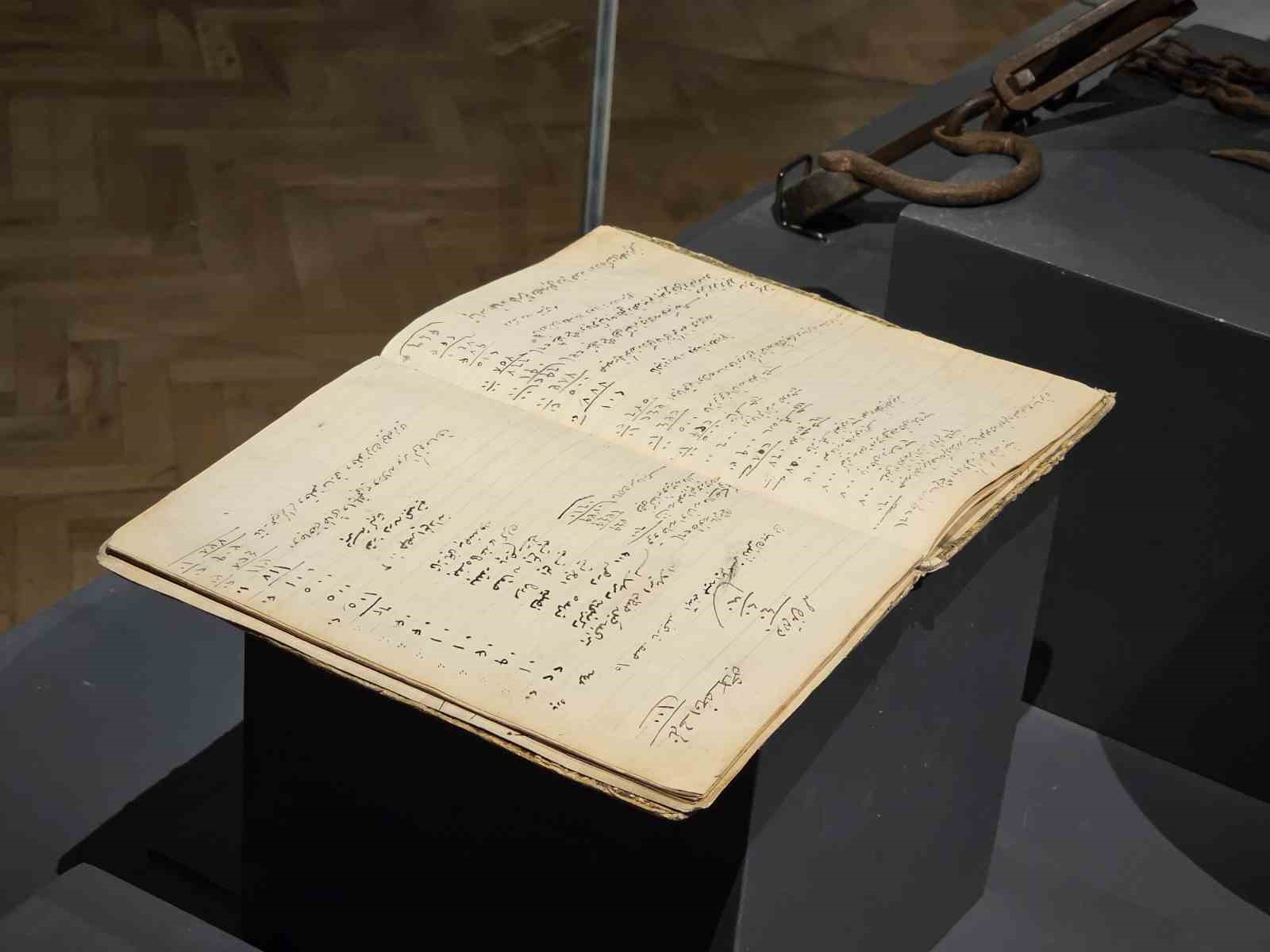 Elazığ sergilenen Osmanlı dönemi veresiye defteri geçmişe ışık tutuyor
