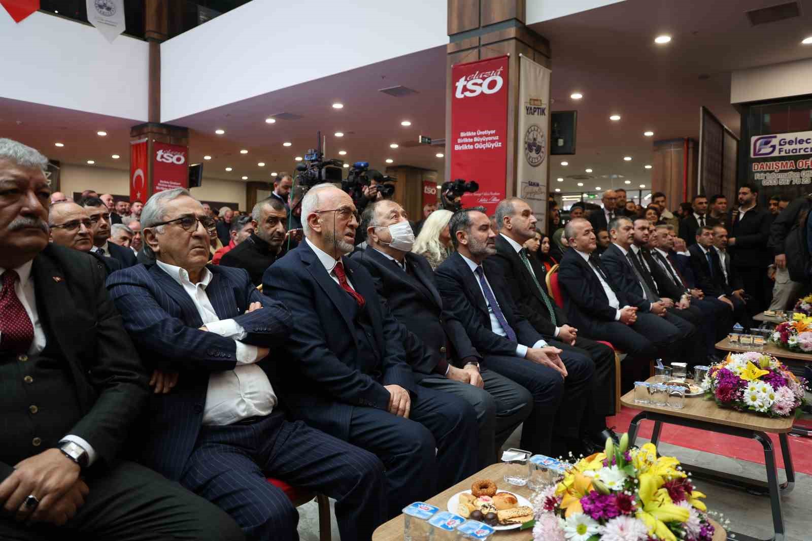Elazığ TSO Genel Ticaret Fuarı kapılarını açtı
Elazığ TSO Genel Ticaret Fuarı kapılarını açtı