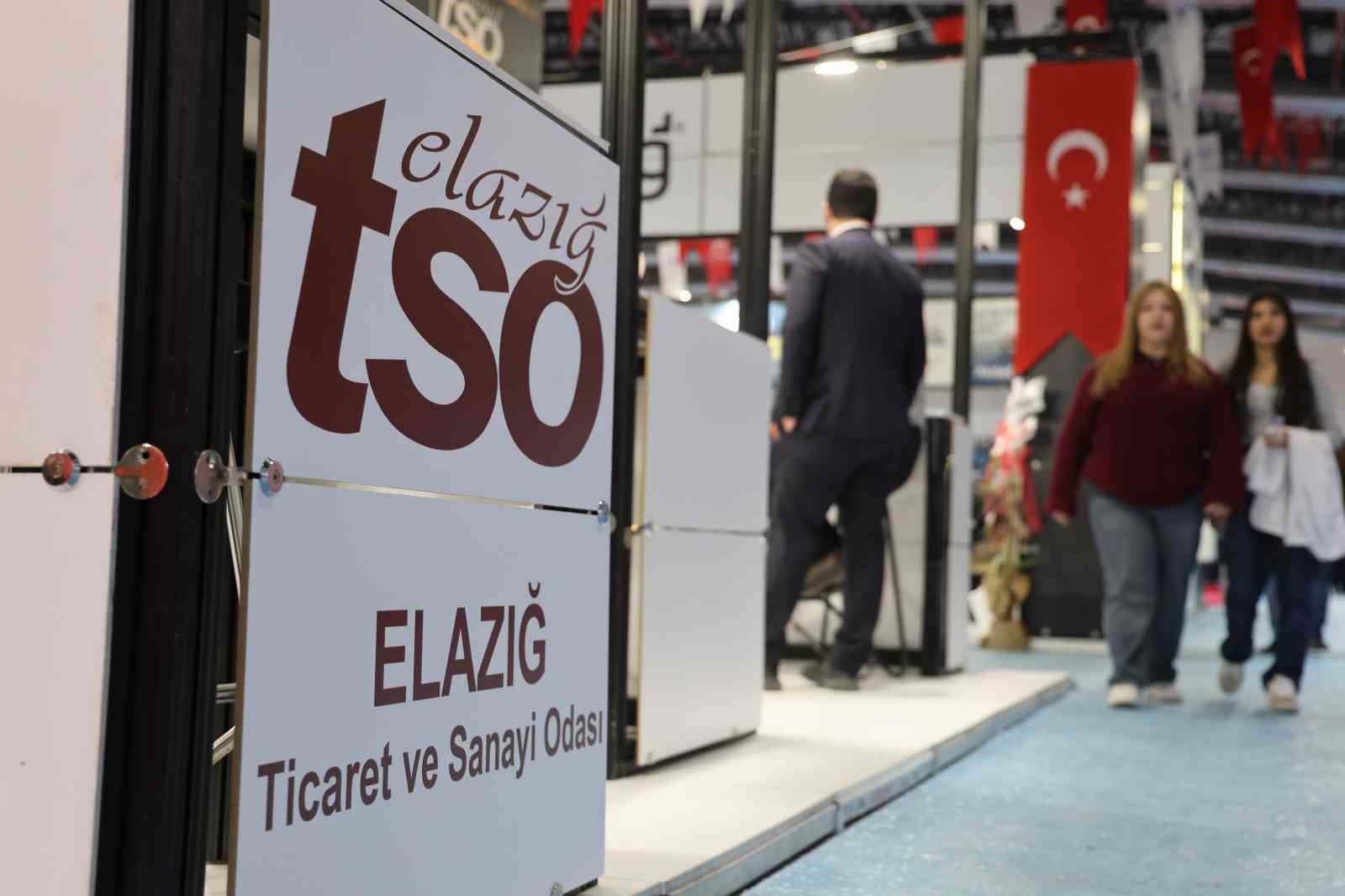 Elazığ TSO Genel Ticaret Fuarı kapılarını açtı
Elazığ TSO Genel Ticaret Fuarı kapılarını açtı