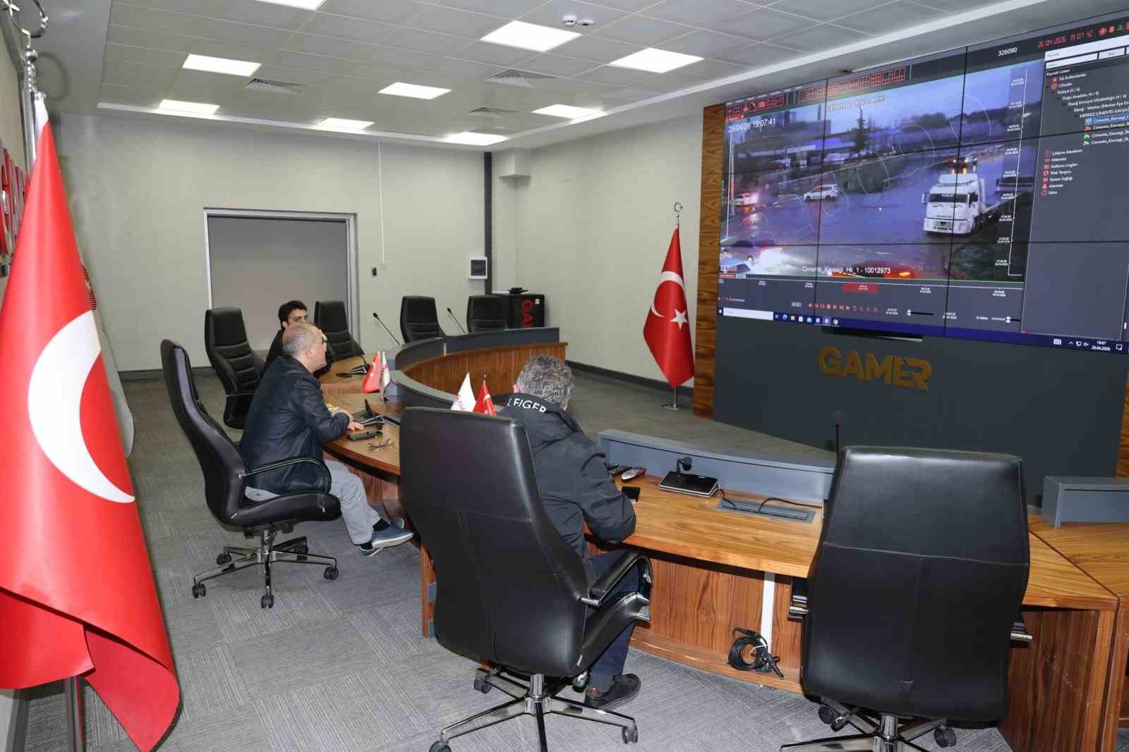 Elazığ Valisi Hatipoğlu: "Doludan dolayı 95 ihbar aldık"
