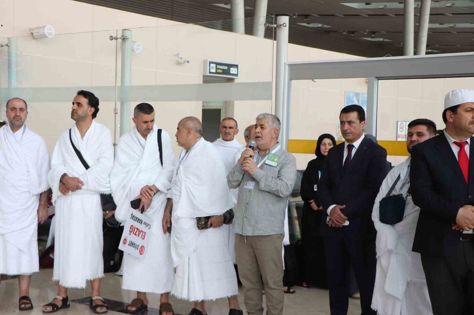 Elazığ’da 206 kişi umreye uğurlandı
