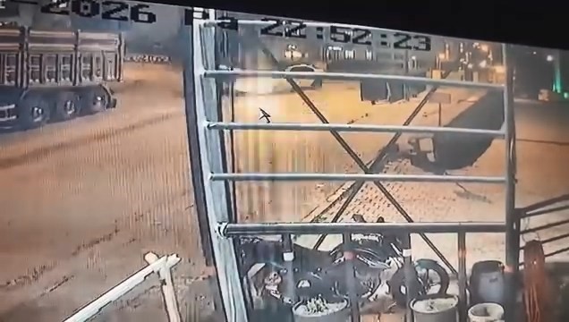 Elazığ’da 4 kişinin yaralandığı kazanın görüntüsü ortaya çıktı
