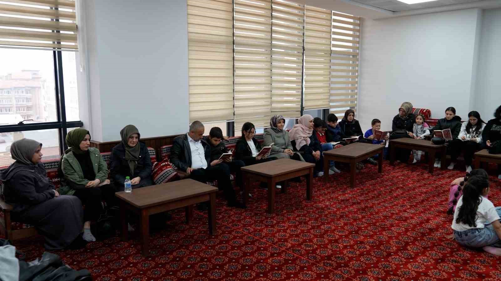 Elazığ’da ’Ailemle Okuyorum’ etkinliği
