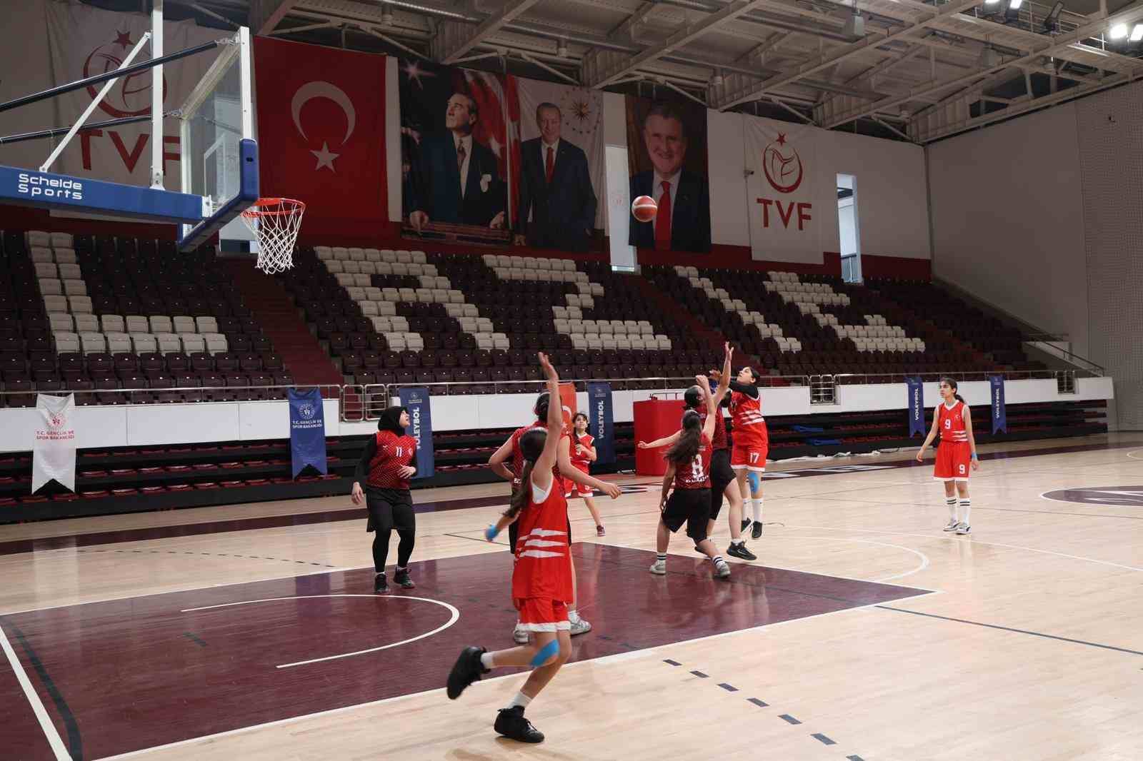 Elazığ’da basketbol bölge şampiyonası sona erdi
