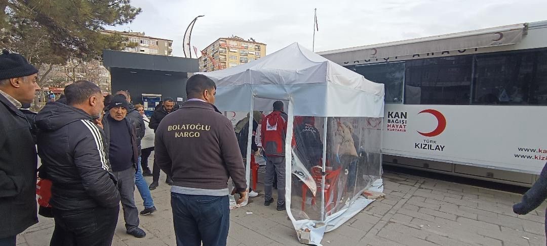 Elazığ’da bıçaklı kavga: 1 yaralı
