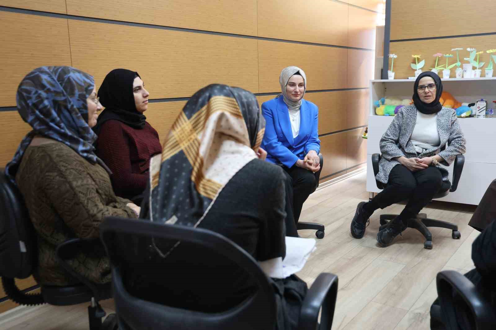 Elazığ’da destekleyici terapiler sürüyor
