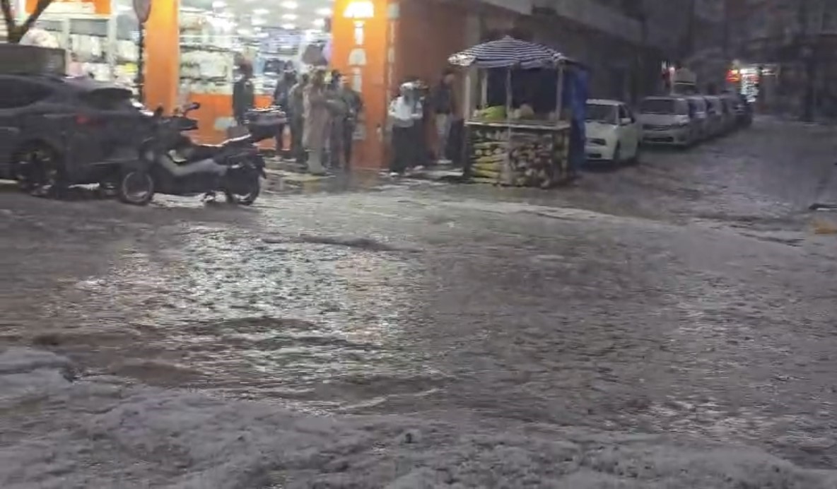 Elazığ’da dolu etkili oldu
