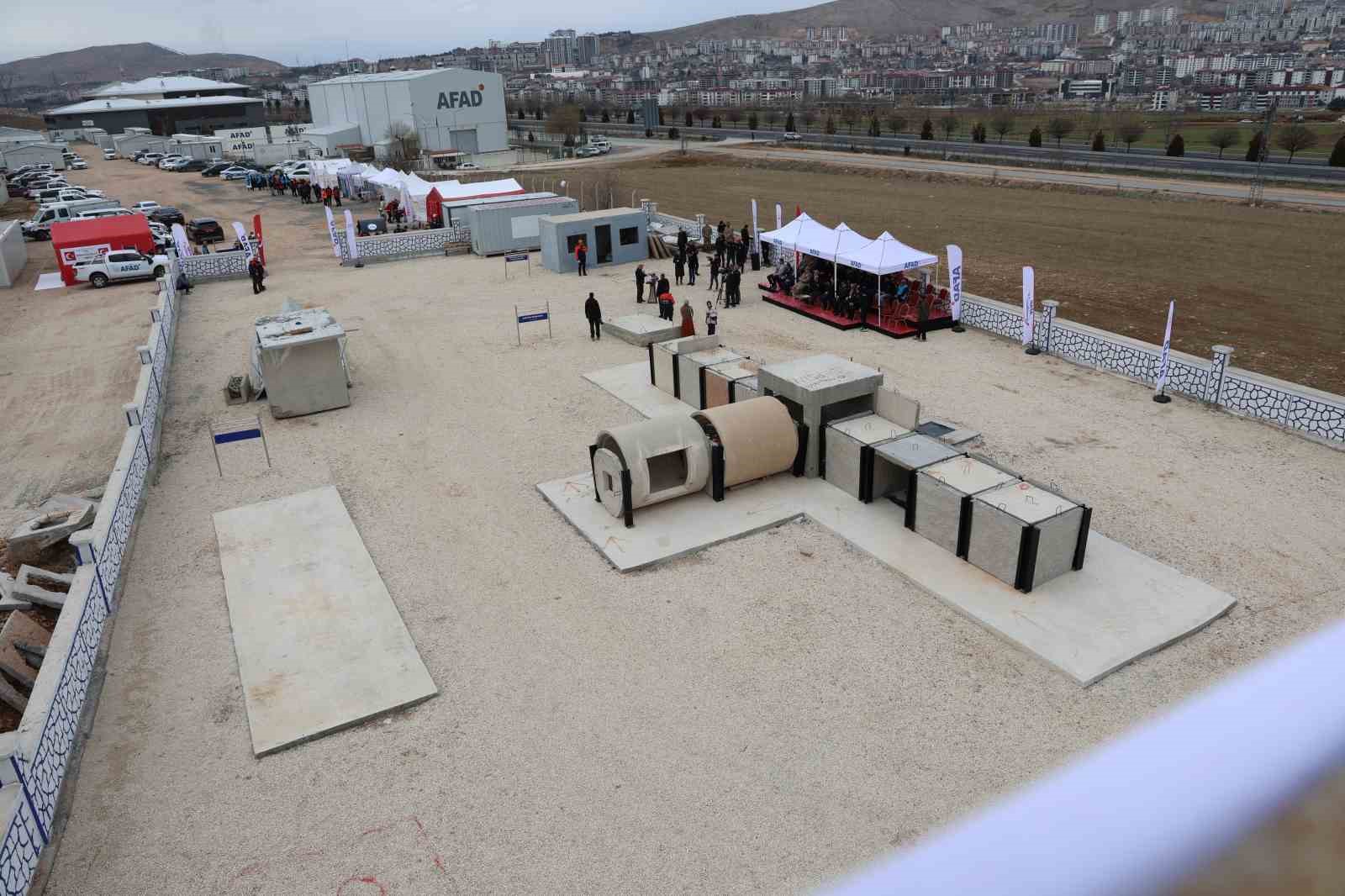 Elazığ’da eğitim parkuru hizmete açıldı, ilk deprem tatbikatı yapıldı
