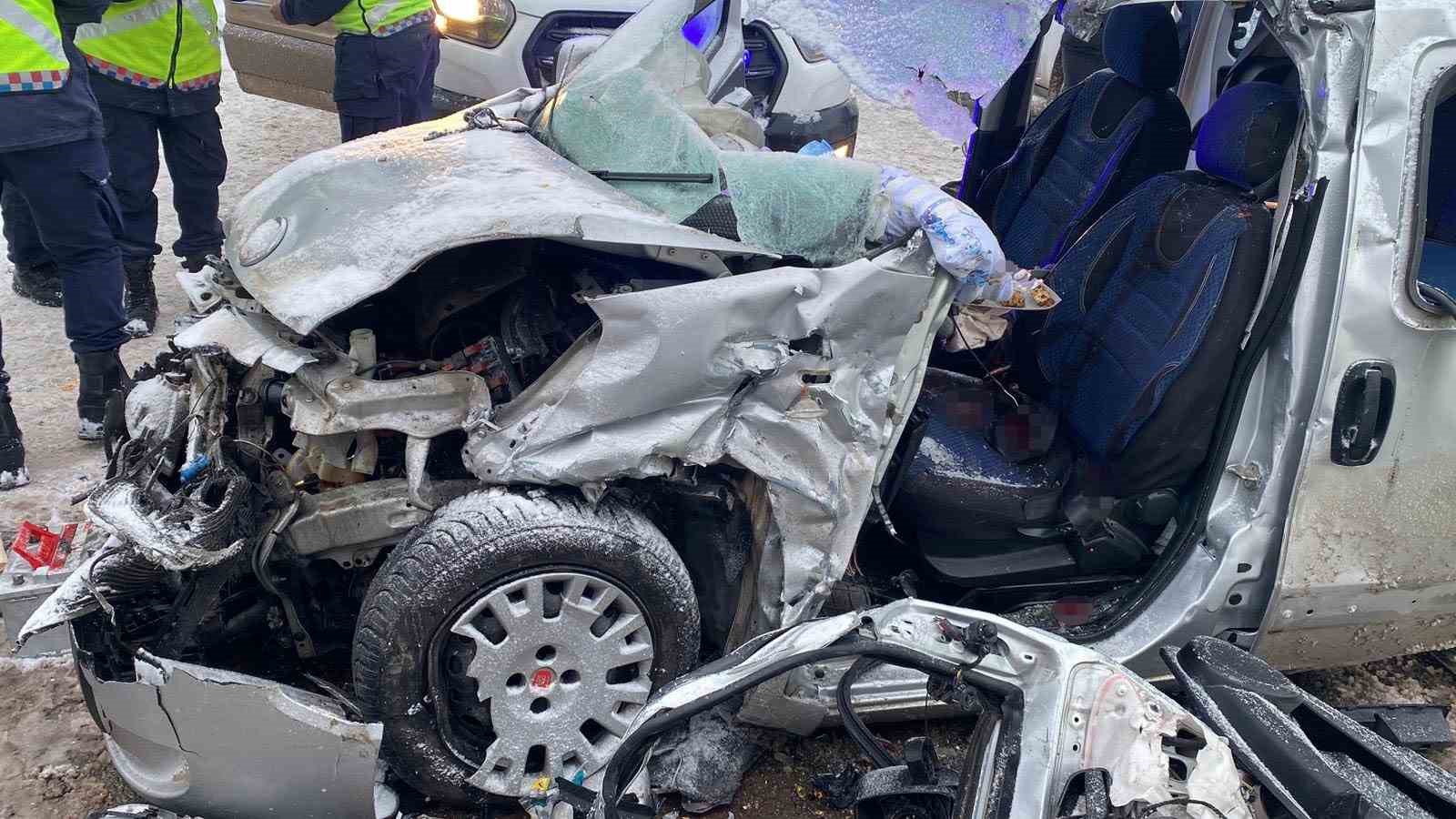 Elazığ’da feci kaza: Çift hayatını kaybetti
