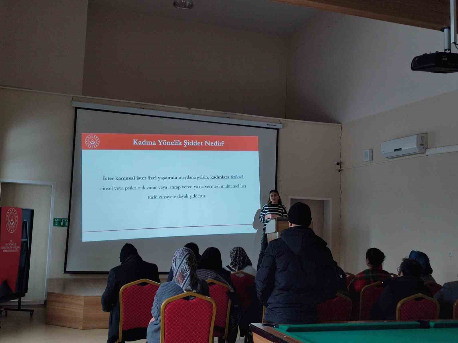 Elazığ’da kadına yönelik şiddetle mücadele eğitimi
