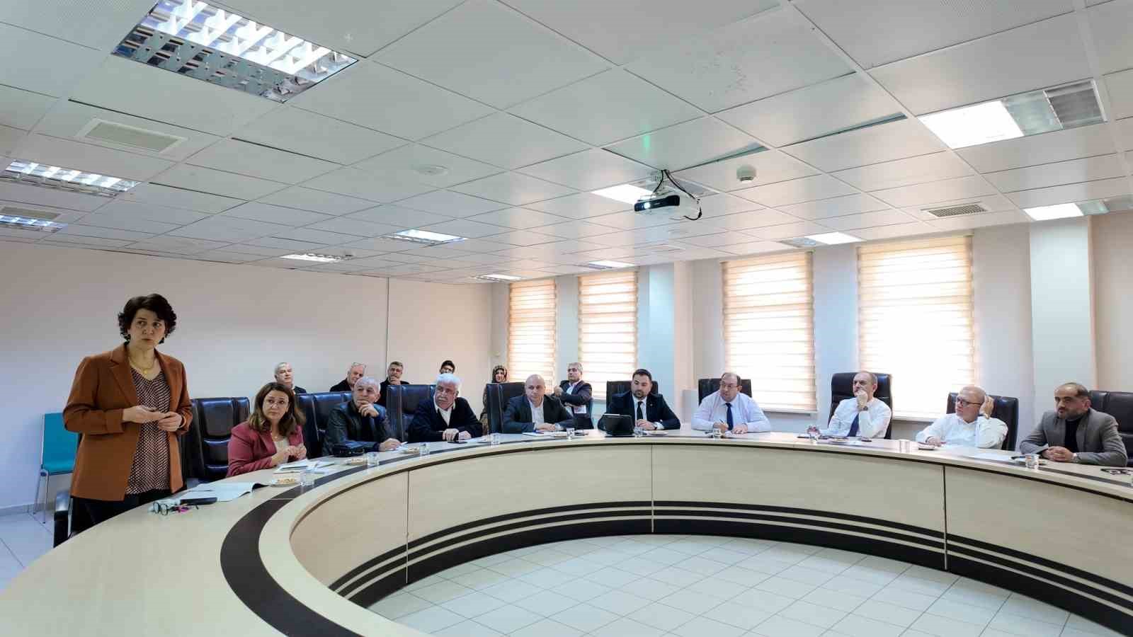 Elazığ’da kamu hastaneleri hizmetleri değerlendirildi
