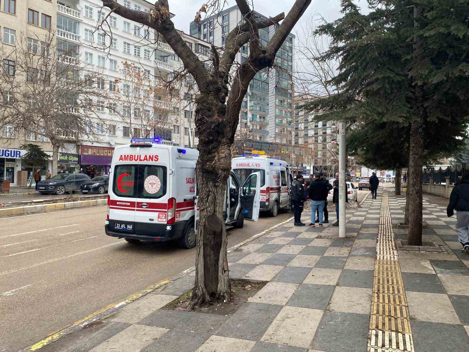 Elazığ’da kavga: 2 yaralı
