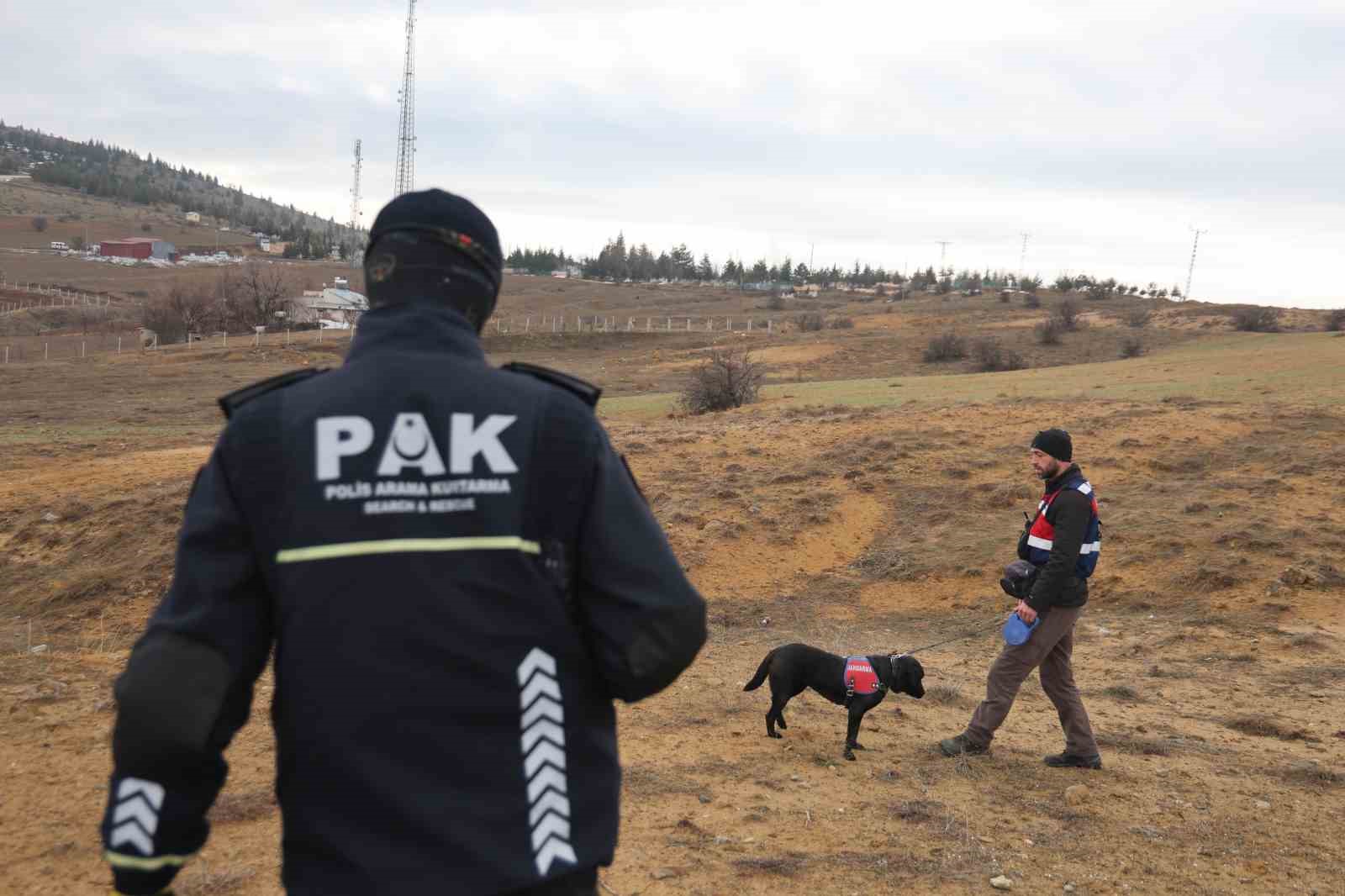 Elazığ’da kayıp adama ait yeni izler bulundu
