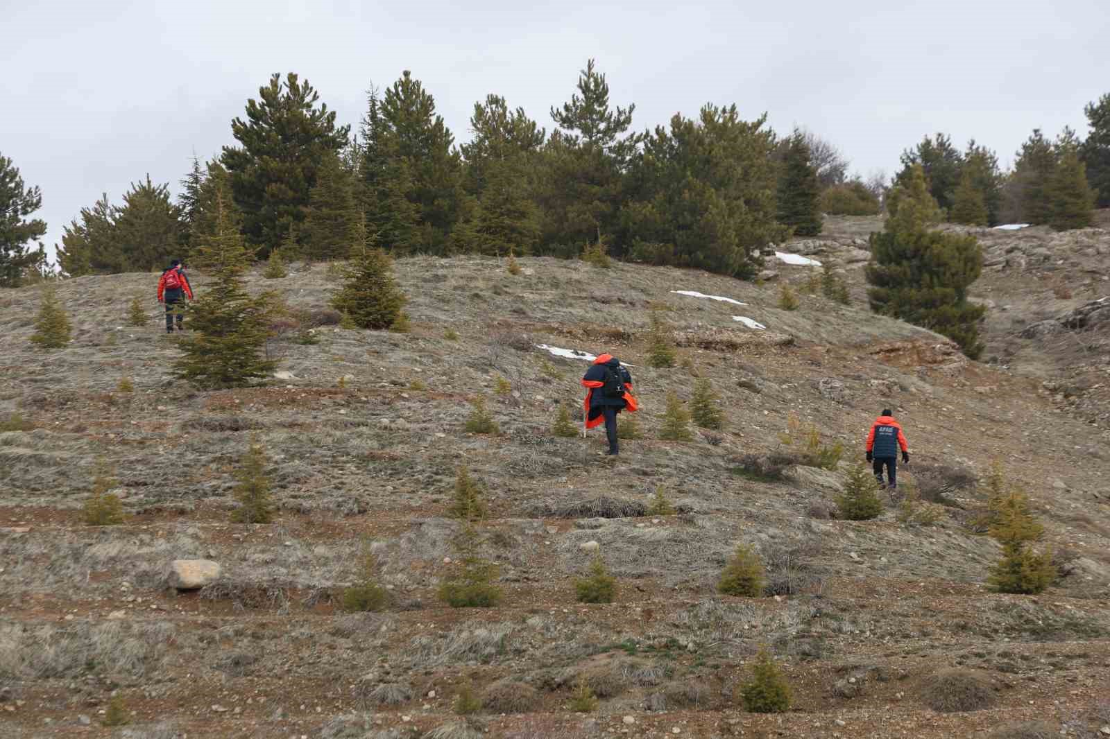 Elazığ’da kayıp yaşlı adama dair bir ize rastlanmadı
