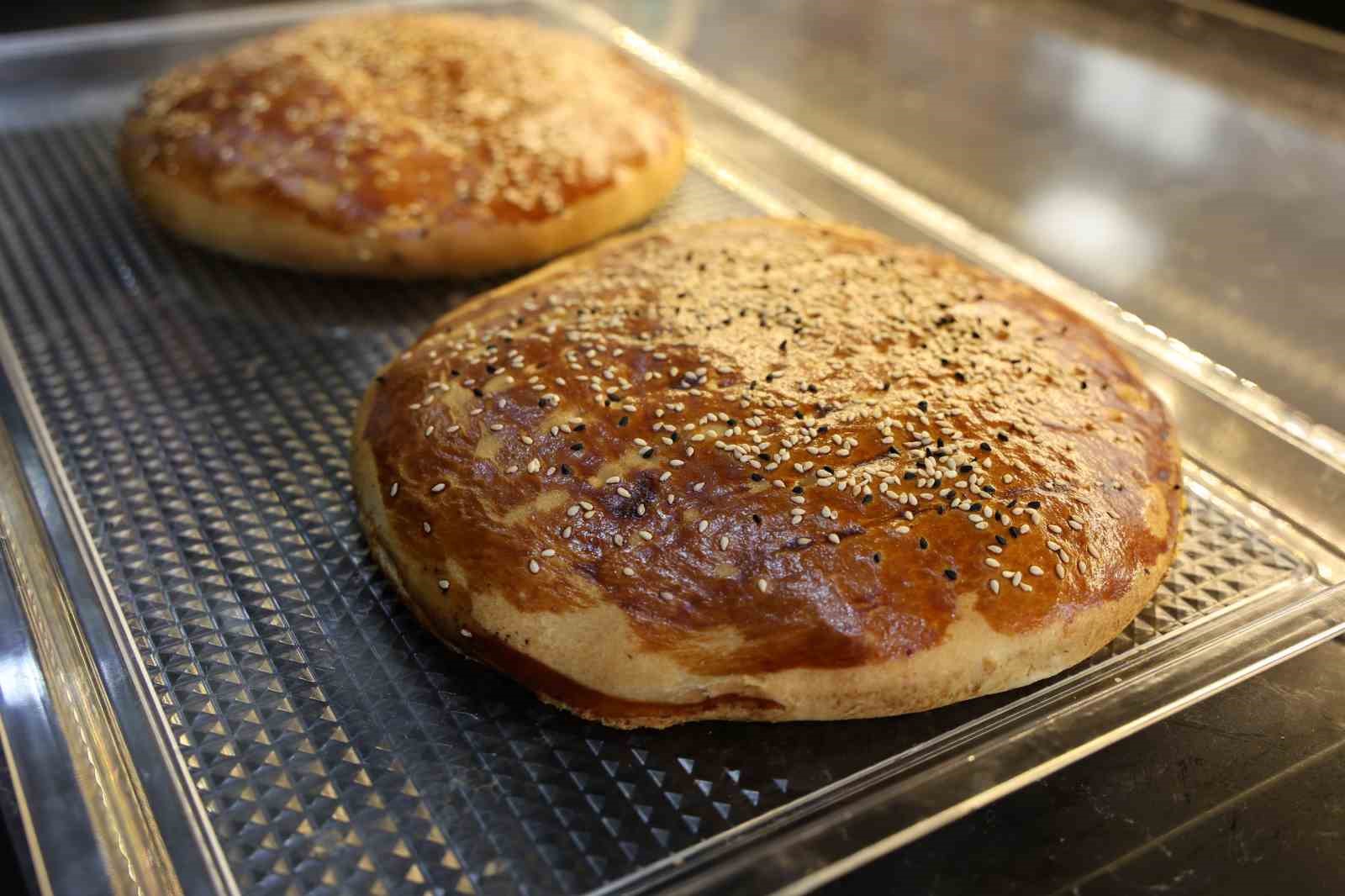 Elazığ’da Ramazan’a özel "Nohut ekmeği"
