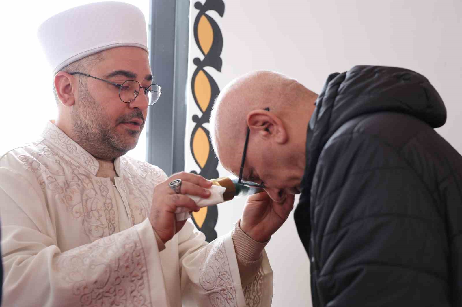 Elazığ’da Sakal-ı Şerif ve Hırka-i Şerif ziyarete açıldı
