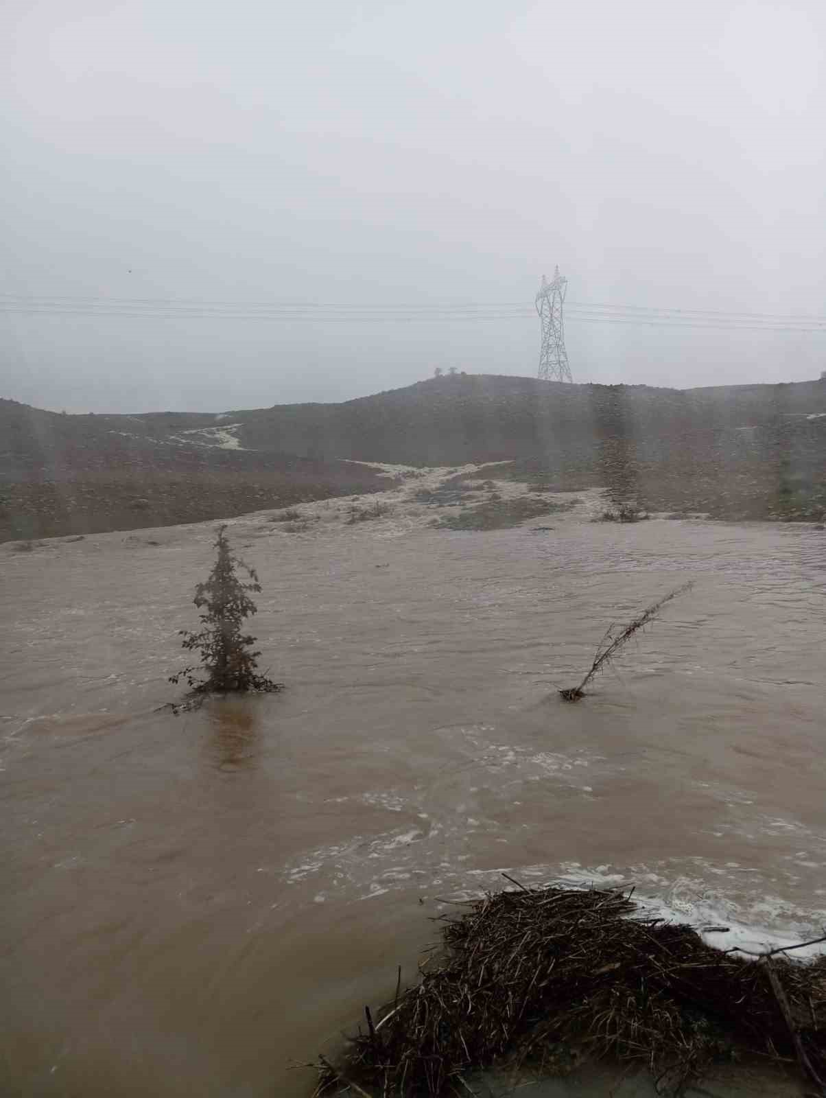 Elazığ’da sel ve su baskını riskine karşı önlem çalışmaları
