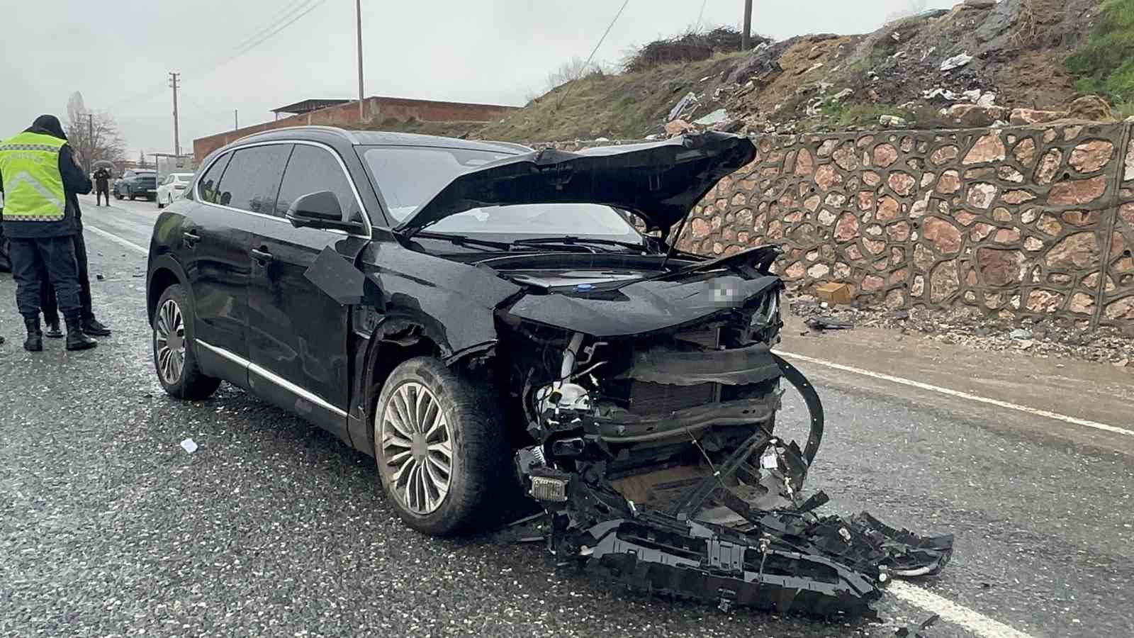 Elazığ’da trafik kazası: 2 yaralı
