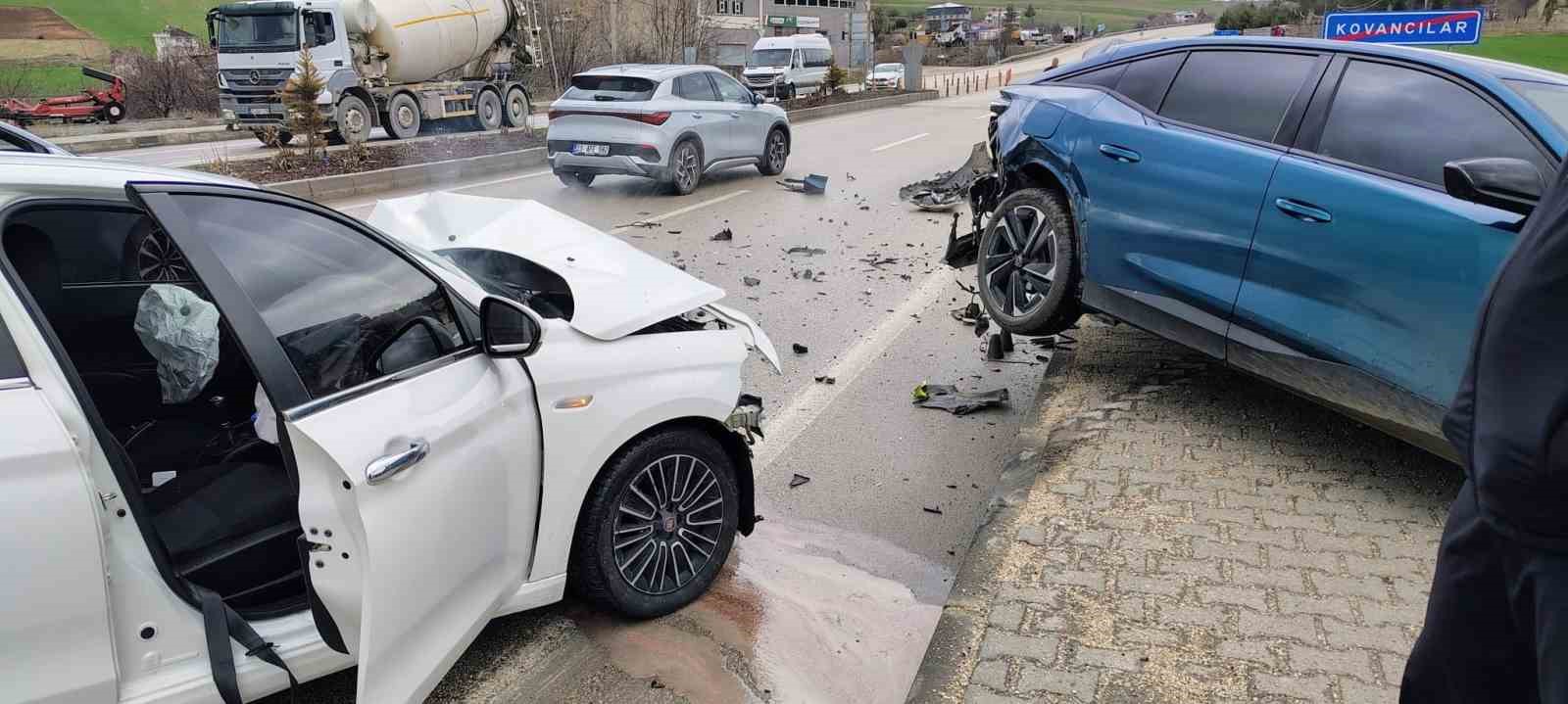 Elazığ’da trafik kazası: 2 yaralı
