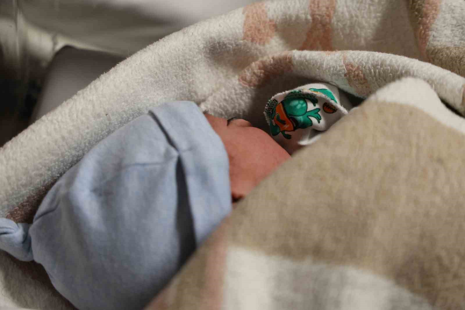 Elazığ’da yeni yılın ilk dakikalarında 4 bebek dünyaya geldi
