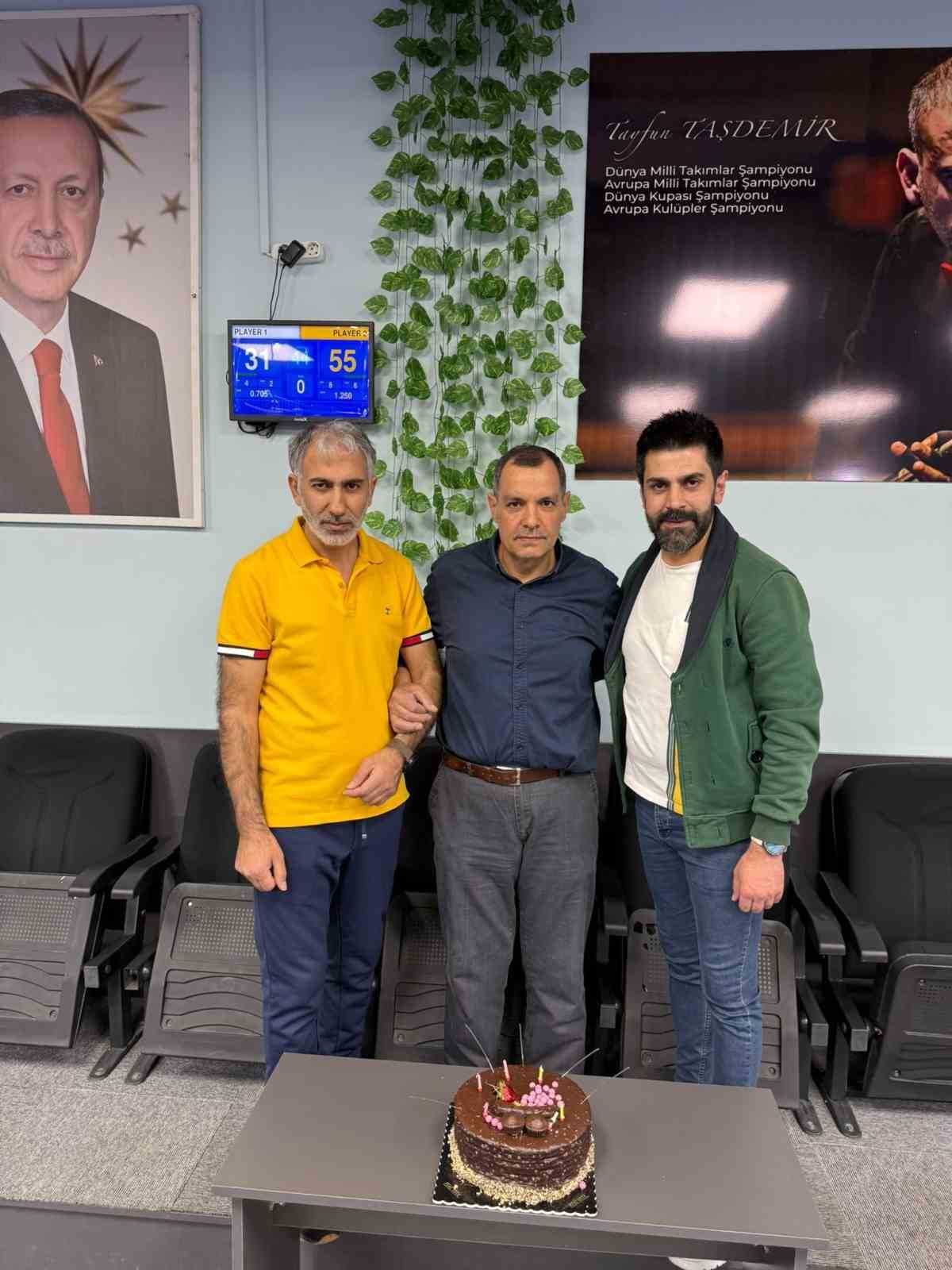 Elazığlı sporcu Yetkin Çelikel 3 bant bilardoda Türkiye üçüncüsü oldu
