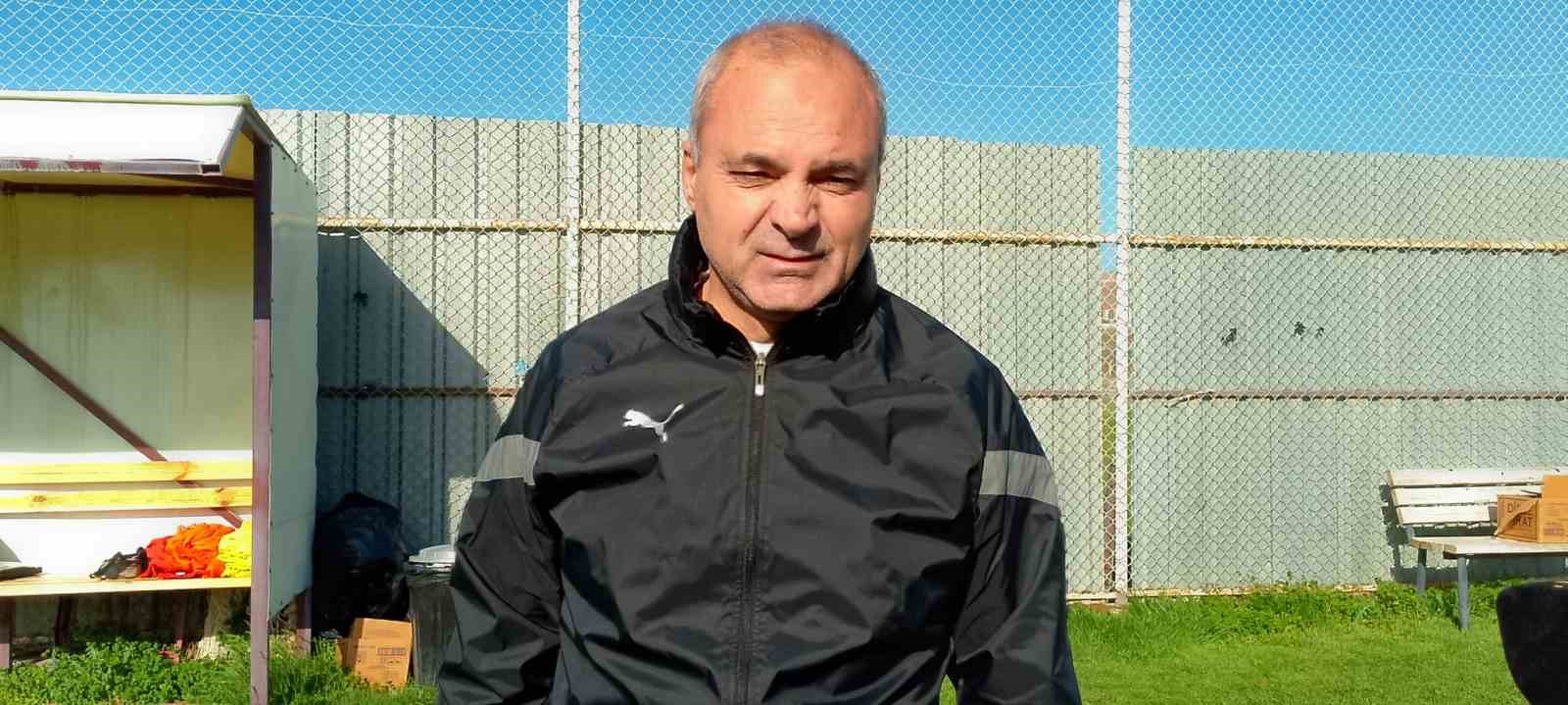 Elazığspor Teknik Direktörü Sözeri: "Takımıma güveniyorum"
